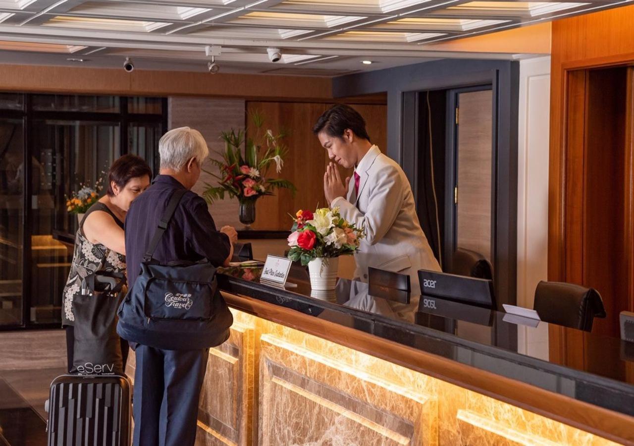 Dang Derm In The Park Khaosan Hotel Bangkok Exterior photo